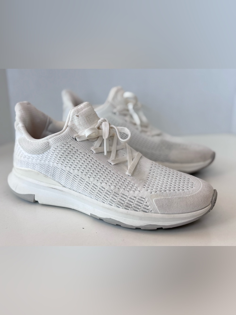 FitFlop Urban White Vitamin FFX E01 Knit Sports Sneakers Shoes Womens Size 7.5
